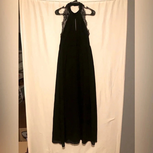 Lulus Dresses & Skirts - Lulus black halter dress